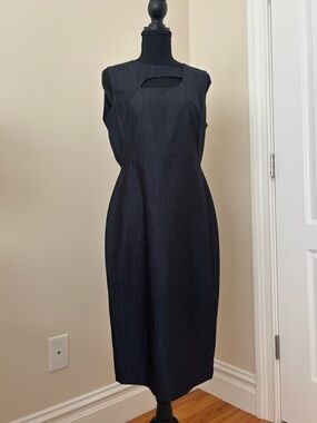 Calvin Klein NAVY, SIZE 8 - Sleeveless Midi Dress with Keyhole